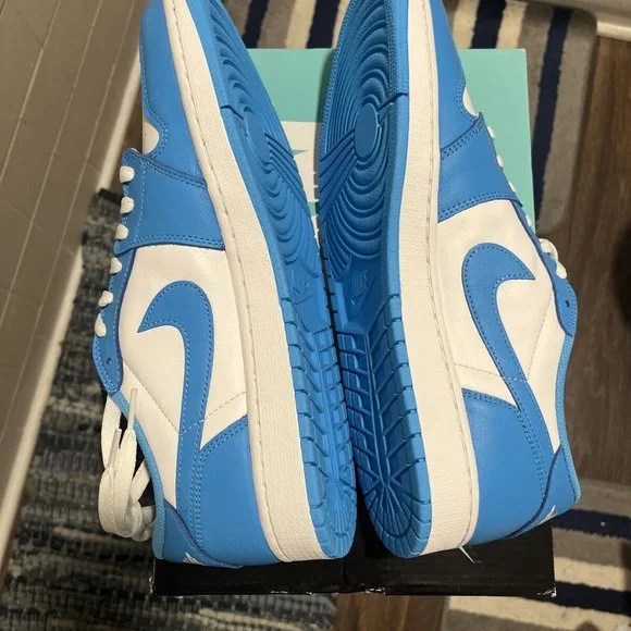 Nike SB Air Jordan 1 Low QS - Powder Blue - Picture 3 of 6